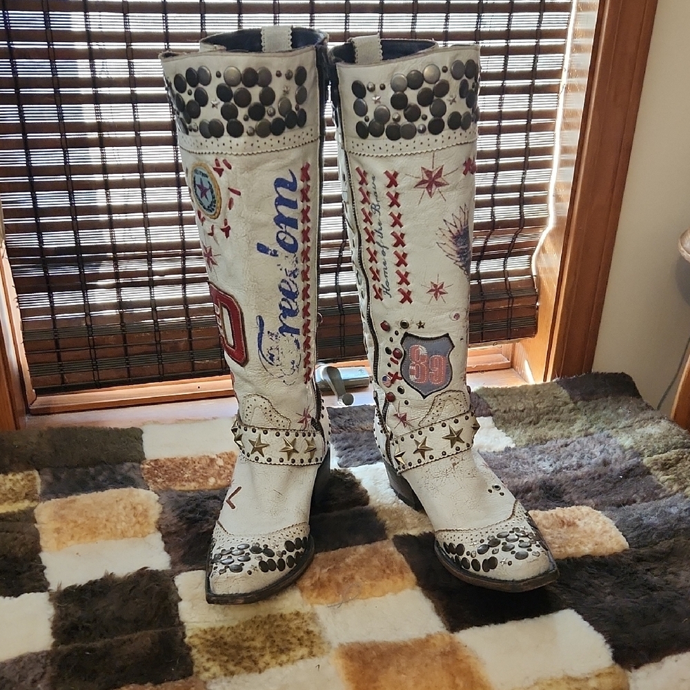 Double D Ranch White Western Boots with Red and Blue Accents